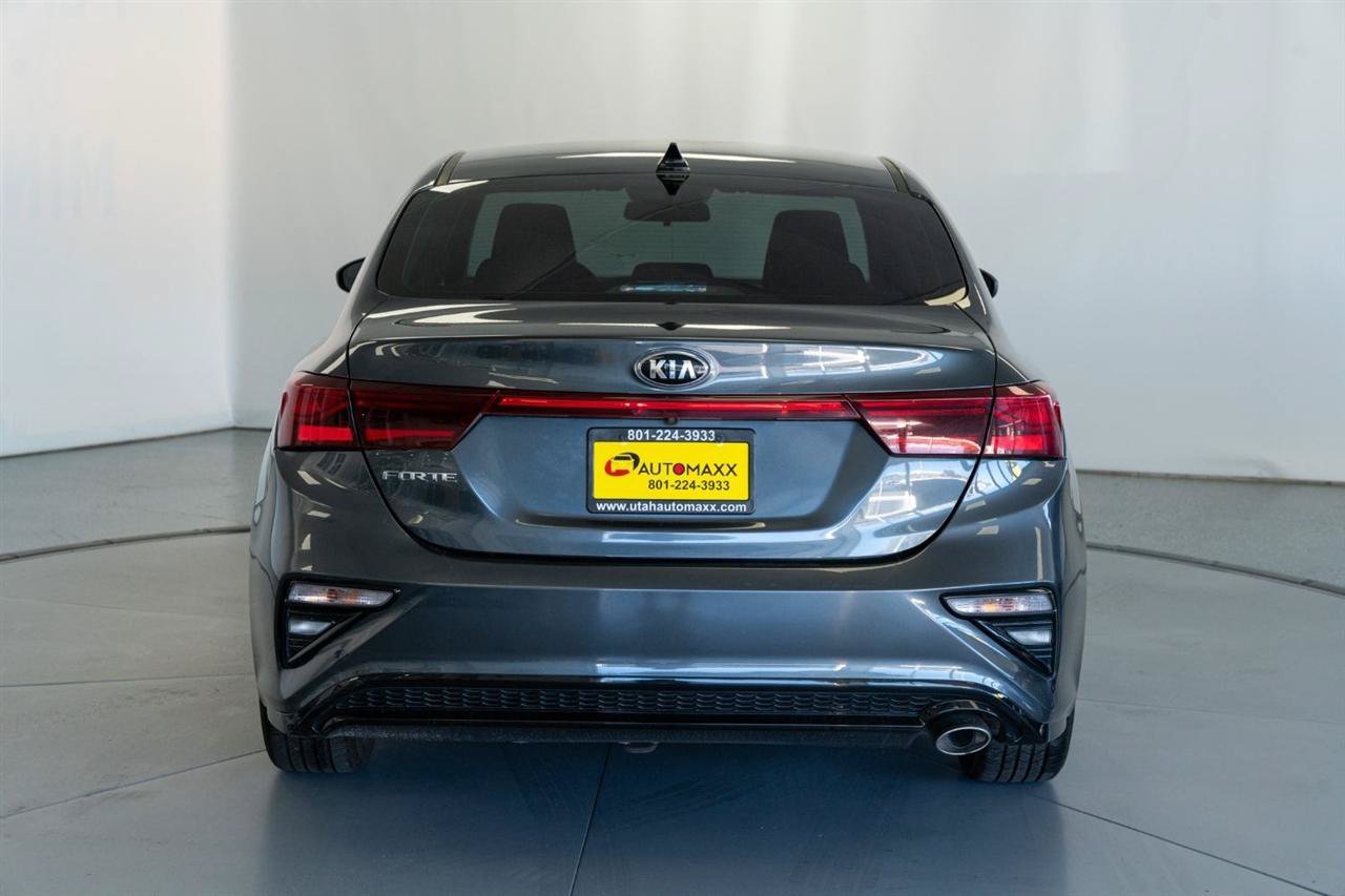 Used 2020 Kia Forte LXS FWD image 7