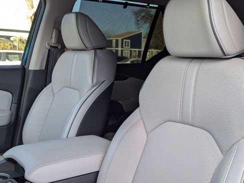 Used 2023 Honda Pilot Elite image 14