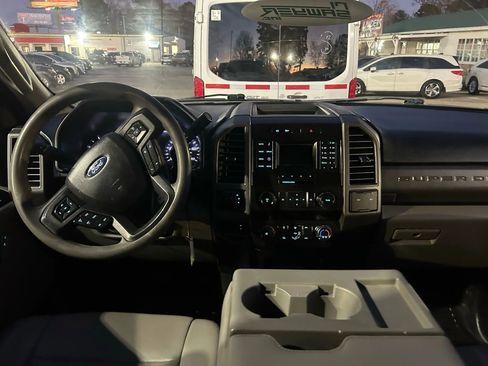 Used 2019 Ford F250 XL w/ Power Equipment Group image 14