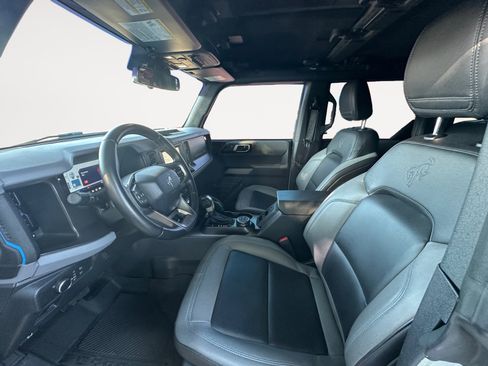 Used 2021 Ford Bronco Black Diamond image 11