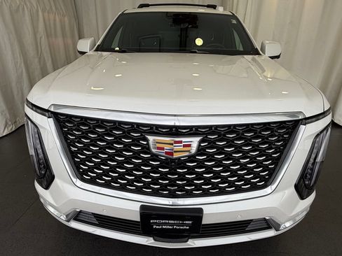 Used 2025 Cadillac Escalade Premium Luxury w/ Touring Package AWD/4WD image 6