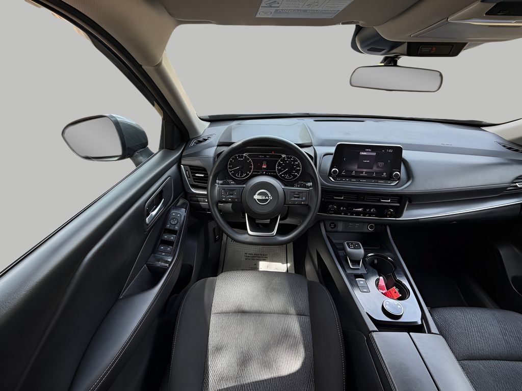 Used 2024 Nissan Rogue SV AWD/4WD image 12