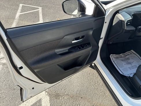 Used 2026 Nissan Kicks SV FWD image 10