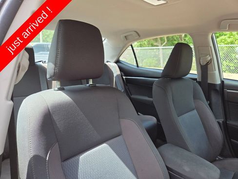 Used 2019 Toyota Corolla LE FWD image 15