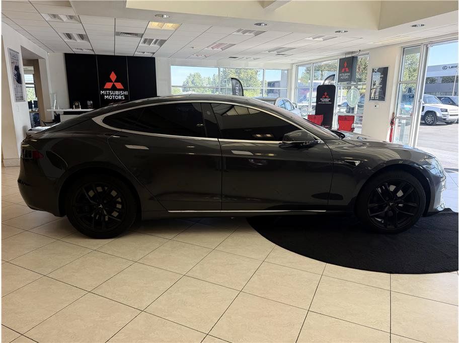 Used 2018 Tesla Model S 100D AWD/4WD image 4