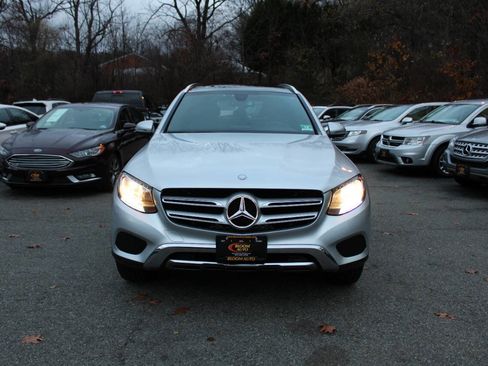 Used 2017 Mercedes-Benz GLC 300 4MATIC image 3