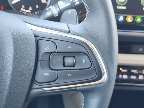 Used 2023 Buick Envision Avenir image 31