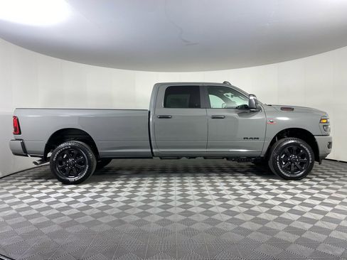 New 2026 RAM 3500 Big Horn AWD/4WD image 18