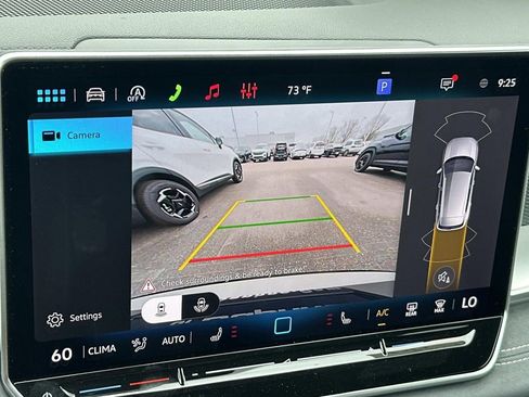 New 2026 Volkswagen Tiguan SE R-Line AWD/4WD image 19