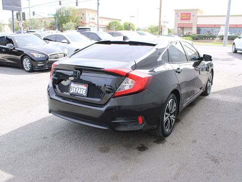 Used 2017 Honda Civic EX-T image 8
