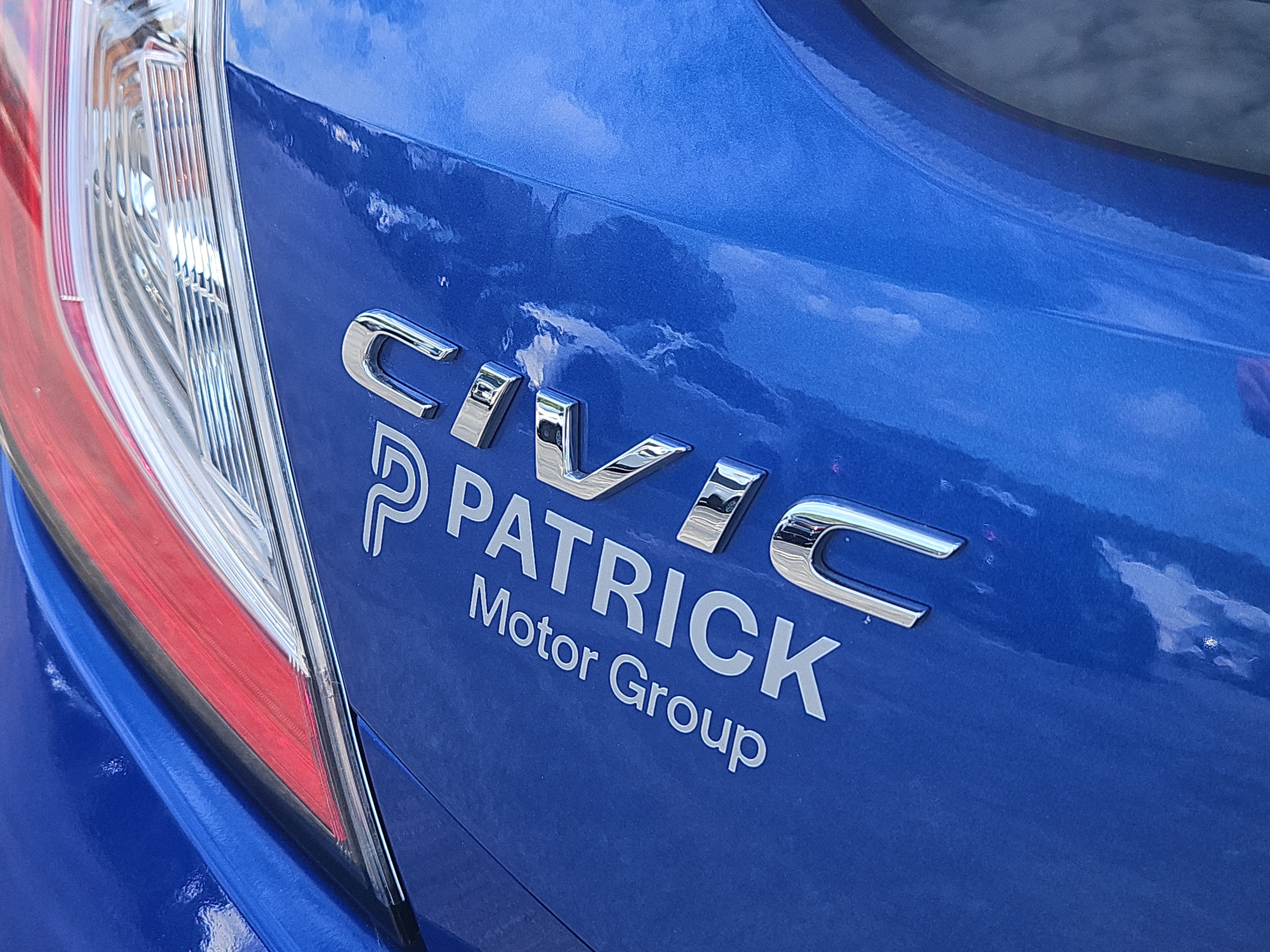 Used 2019 Honda Civic EX image 5