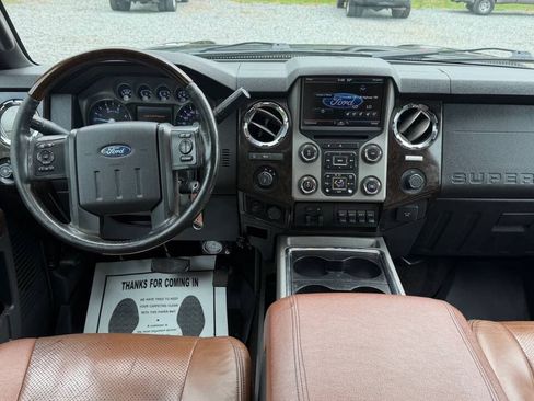 Used 2015 Ford F250 Platinum w/ FX4 Off-Road Package AWD/4WD image 18