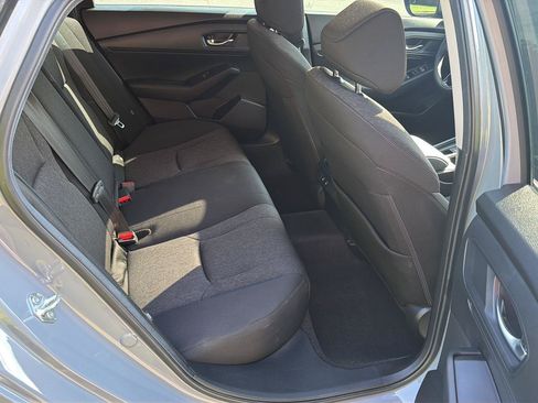 Used 2025 Honda Accord SE image 11
