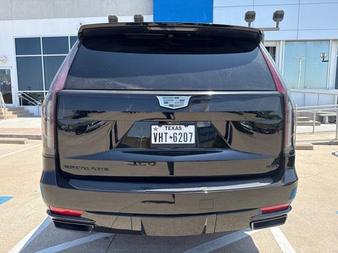 Used 2022 Cadillac Escalade Sport RWD image 8