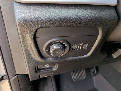 New 2025 Jeep Grand Cherokee L Limited image 16