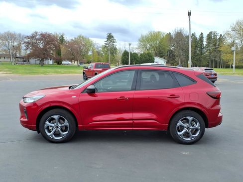 Used 2024 Ford Escape ST-Line w/ Tech Pack #1 AWD/4WD image 2