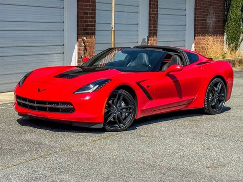 Used 2019 Chevrolet Corvette Stingray Coupe w/ Carbon Flash Badge Package RWD image 12