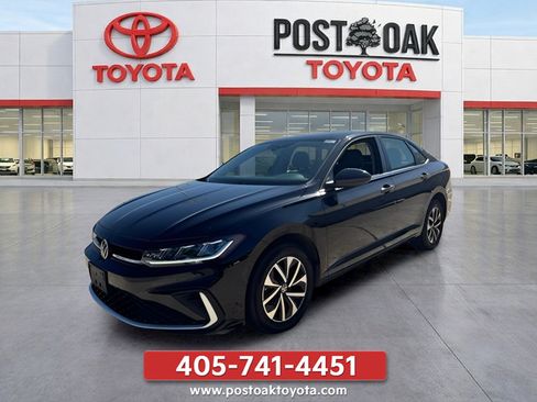 Used 2025 Volkswagen Jetta S FWD image 3