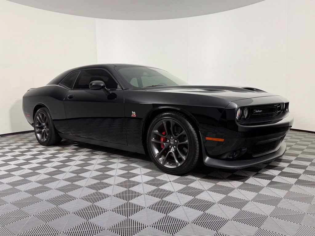 Used 2022 Dodge Challenger R/T Scat Pack w/ Plus Package RWD image 7