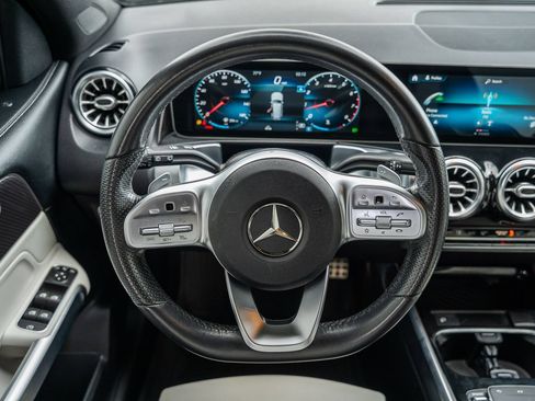 Used 2021 Mercedes-Benz GLB 250 4MATIC w/ AMG Line image 27