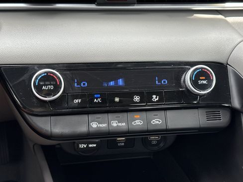 Certified 2023 Hyundai Elantra SEL FWD image 23