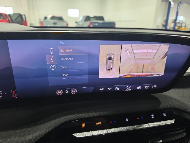 Used 2026 Buick Enclave Preferred AWD/4WD image 14