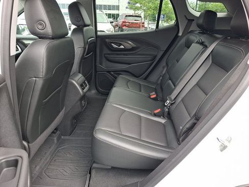Used 2023 GMC Terrain SLT w/ Infotainment Package II AWD/4WD image 11
