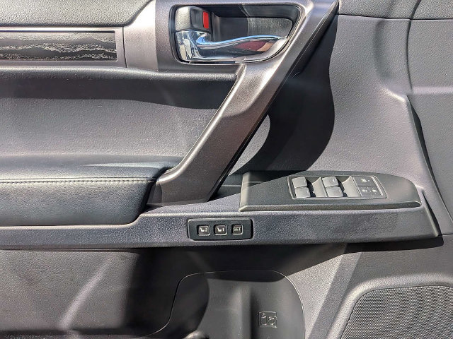 Used 2023 Lexus GX 460 w/ Black Line Special Edition AWD/4WD image 24