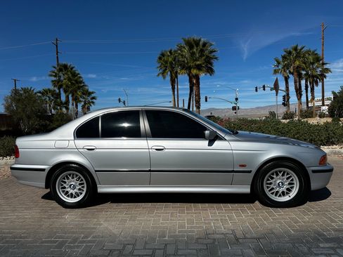 Used 2000 BMW 528i Sedan image 8