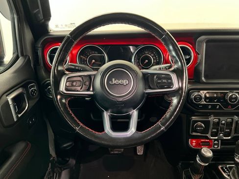 Used 2021 Jeep Gladiator Rubicon AWD/4WD image 12