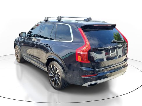 Used 2020 Volvo XC90 T6 Momentum w/ Protection Package AWD/4WD image 7