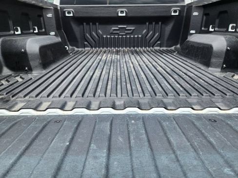 Used 2024 Chevrolet Silverado 1500 LT AWD/4WD image 14