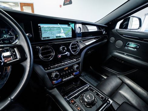 Used 2022 Rolls-Royce Ghost image 44