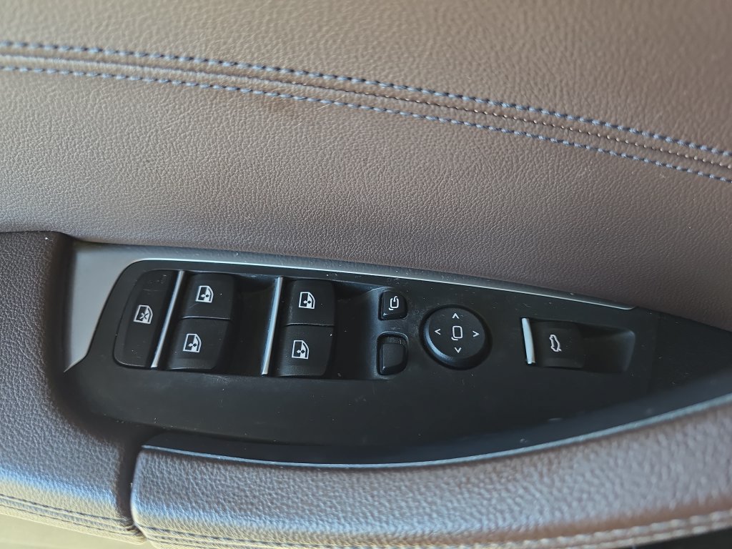 Used 2018 BMW X3 xDrive30i w/ Premium Package AWD/4WD image 31