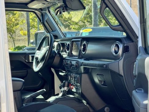 Used 2022 Jeep Wrangler Unlimited Rubicon 4xe w/ Cold Weather Group image 39