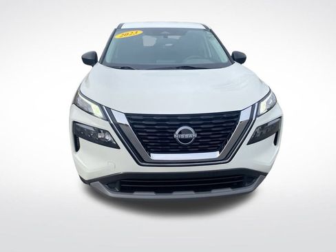 Used 2023 Nissan Rogue S image 2