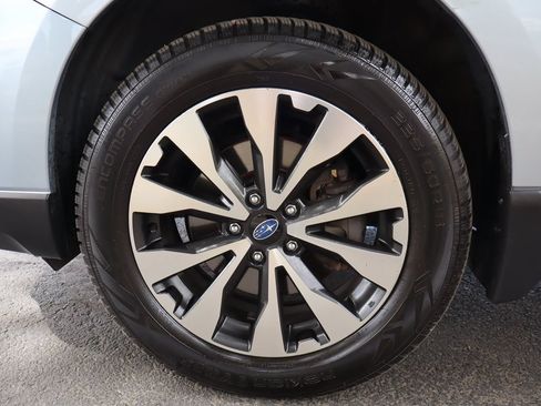 Used 2017 Subaru Outback 3.6R Limited AWD/4WD image 42