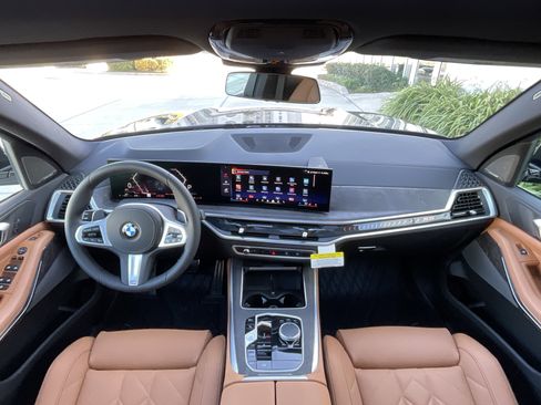 New 2026 BMW X5 sDrive40i w/ M Sport Package image 12