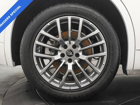 Used 2024 Maserati Grecale GT image 37