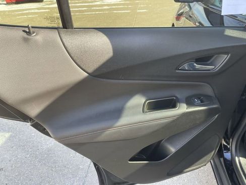 Used 2024 Chevrolet Equinox RS w/ RS Leather Package image 12