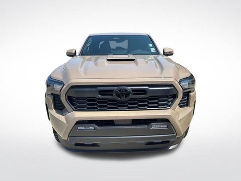 Used 2026 Toyota Tacoma SR5 AWD/4WD image 2