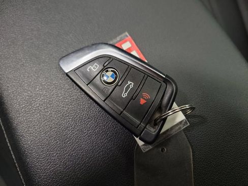Used 2021 BMW X3 xDrive30e w/ Convenience Package AWD/4WD image 16