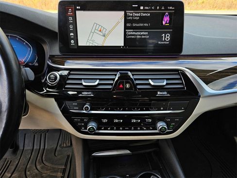 Certified 2023 BMW 540i xDrive w/ Premium Package image 15