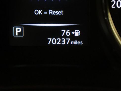 Used 2017 Nissan Rogue SL w/ SL Premium Package AWD/4WD image 40
