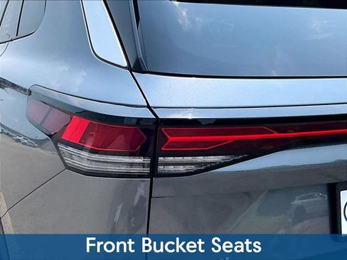 Used 2026 Volkswagen Tiguan SE AWD/4WD image 27
