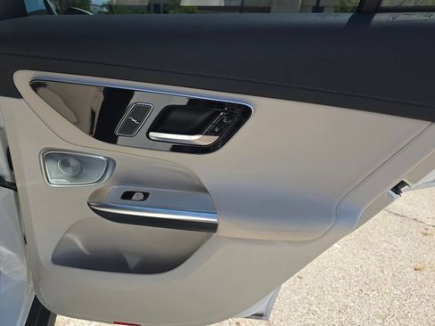 Certified 2024 Mercedes-Benz GLC 300 4MATIC image 23