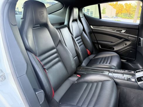 Used 2016 Porsche Panamera GTS image 42