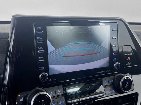 Used 2020 Toyota Highlander XLE image 16