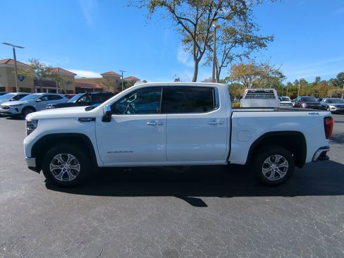 Used 2025 GMC Sierra 1500 SLT image 7