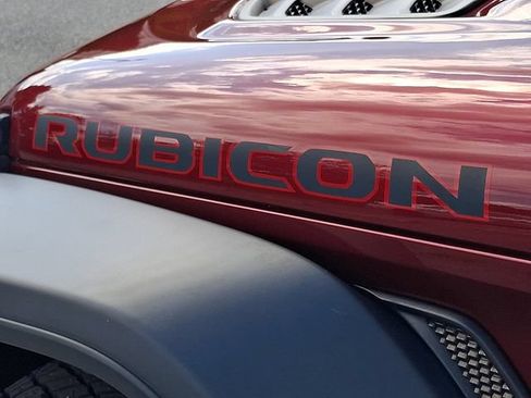 Used 2021 Jeep Wrangler Unlimited Rubicon AWD/4WD image 32